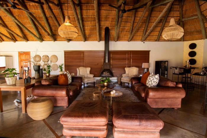 Cedarberg Travel | Amakhosi Safari Lodge