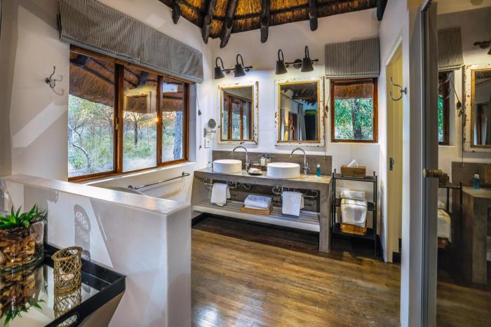 Cedarberg Travel | Mushara Lodge & Villas