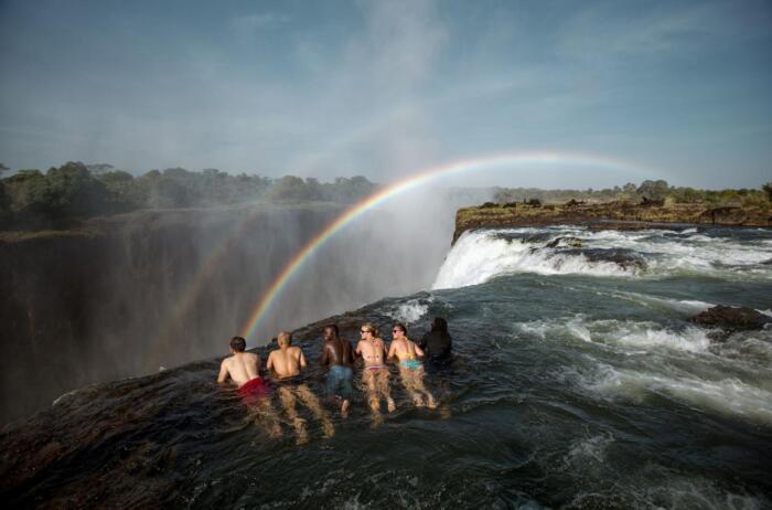 Cedarberg Travel | Sindabezi Island Lodge