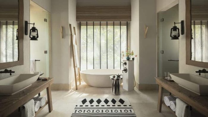 Cedarberg Travel | Four Seasons Desroches Island Resort