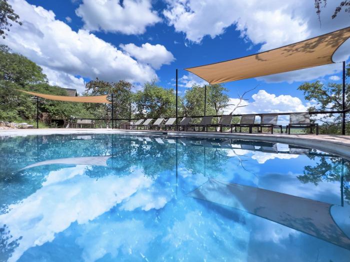 Cedarberg Travel | Ongava Lodge