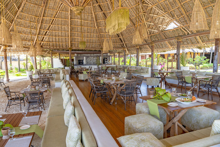 Cedarberg Travel | Breezes Beach Club & Spa