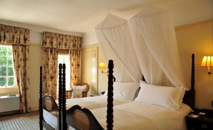 Cedarberg Travel | Victoria Falls Hotel