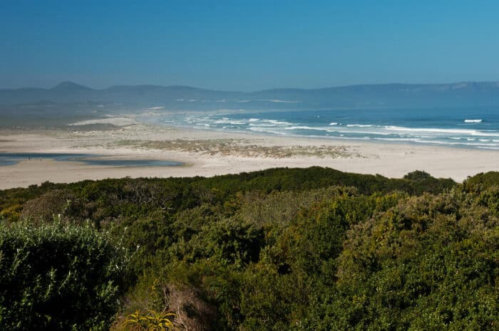 Cedarberg Travel | Mosselberg on Grotto Beach