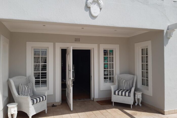 Cedarberg Travel | Sandals Guest House