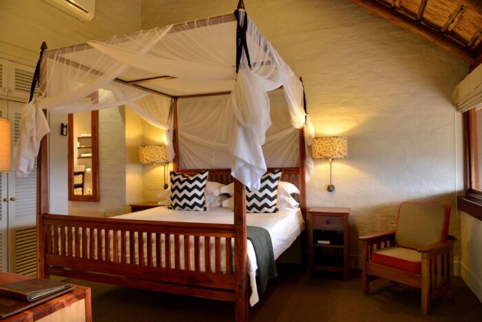 Cedarberg Travel | Victoria Falls Safari Lodge