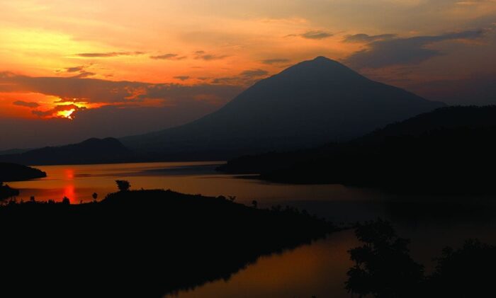 Cedarberg Travel | Mountain Gorilla View Lodge