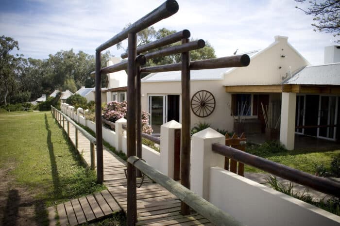 Cedarberg Travel | Oyster Bay Lodge