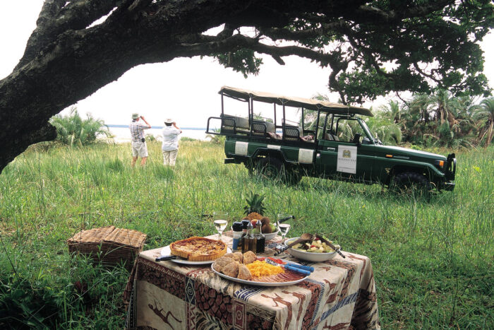 Cedarberg Travel | Makakatana Bay Lodge