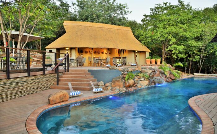 Cedarberg Travel | Victoria Falls Safari Club