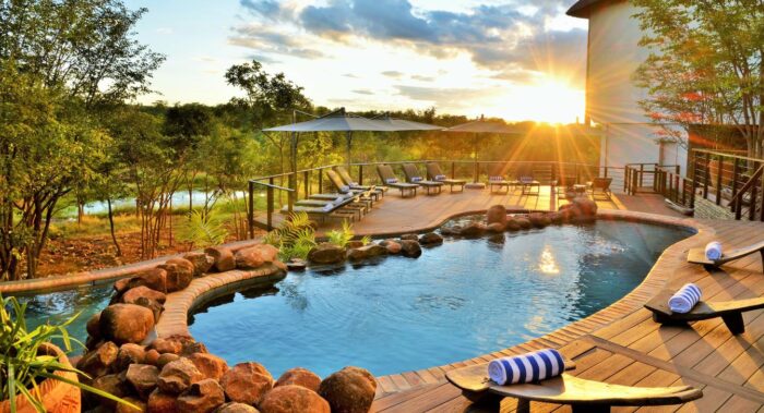 Cedarberg Travel | Victoria Falls Safari Club