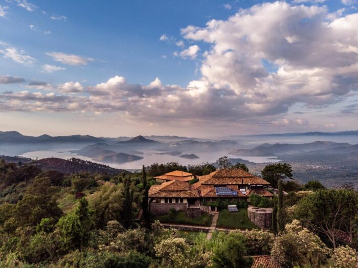 Cedarberg Travel | Virunga Lodge