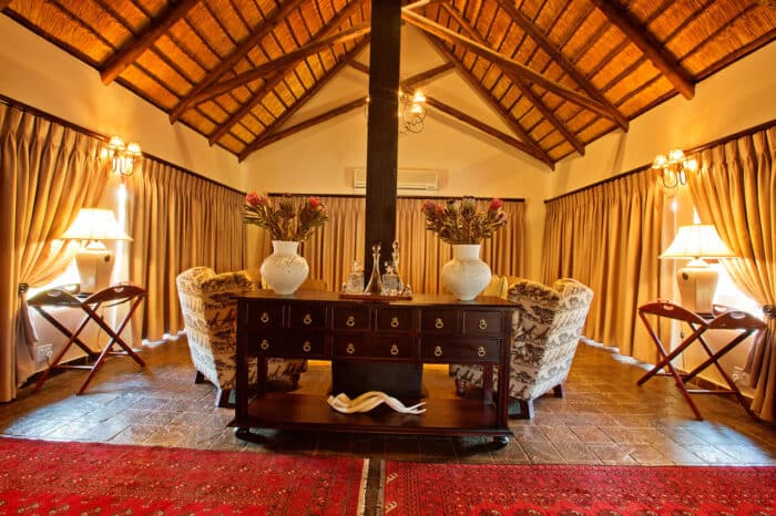 Cedarberg Travel | Amakhosi Safari Lodge