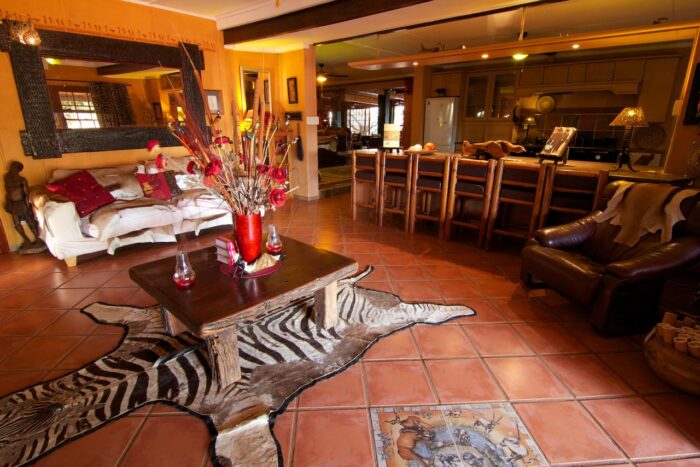 Cedarberg Travel | Bagatelle Kalahari Game Ranch