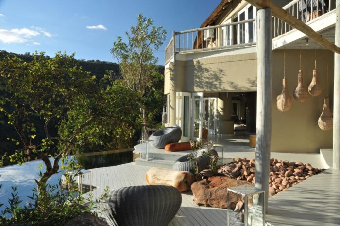 Cedarberg Travel | Clifftop Exclusive Safari Hideaway