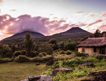 Cedarberg: Mount Gahinga Lodge – Guest Bandas – 3
