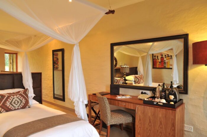 Cedarberg Travel | Victoria Falls Safari Club