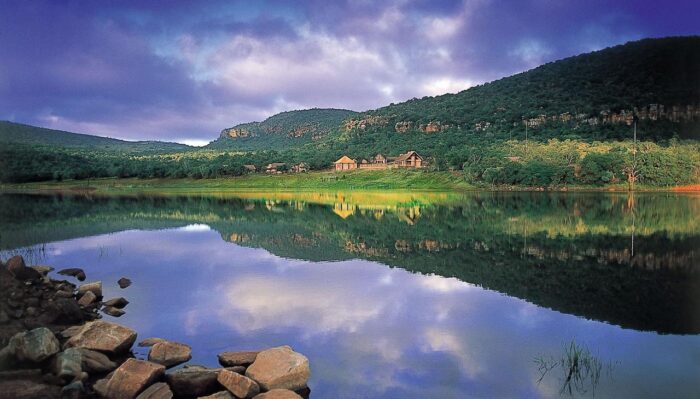 Cedarberg Travel | Entabeni Lakeside Lodge