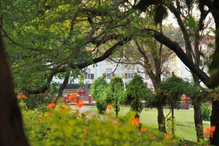 Cedarberg Travel | Victoria Falls Hotel