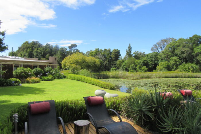 Cedarberg Travel | Lily Pond Country Lodge