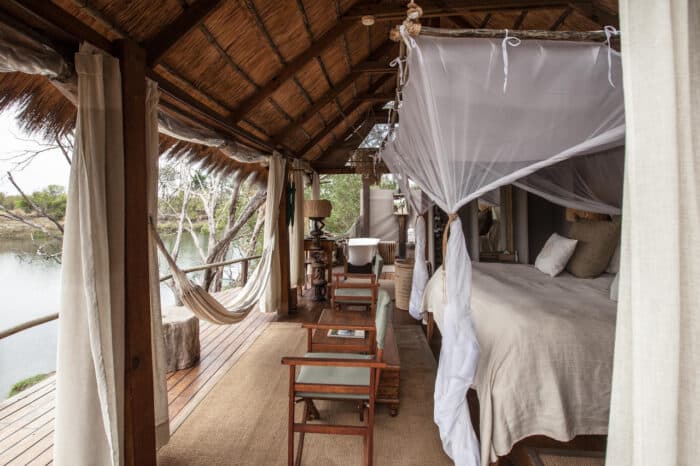 Cedarberg Travel | Sindabezi Island Lodge