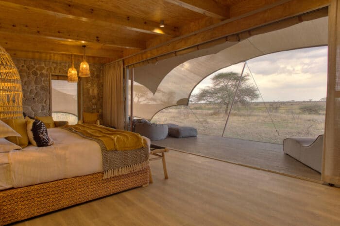 Cedarberg Travel | Namiri Plains Camp