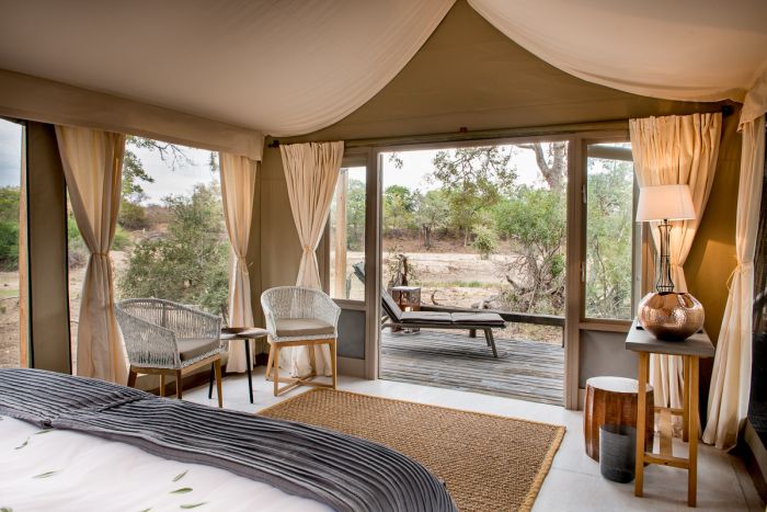 Simbavati-River-Lodge-Tent-Interior-open-onto-deck-700