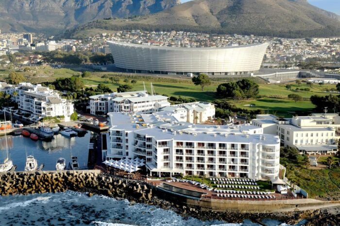 Cedarberg Travel | Radisson Blu Waterfront Hotel