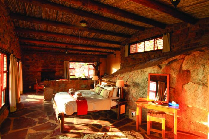 Cedarberg Travel | Klein-Aus Vista - Eagle's Nest Chalets