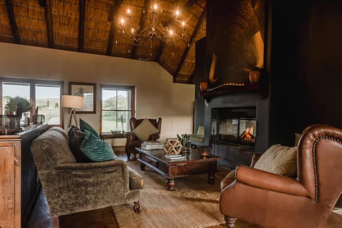 Cedarberg Travel | Amakhala Hlosi Lodge