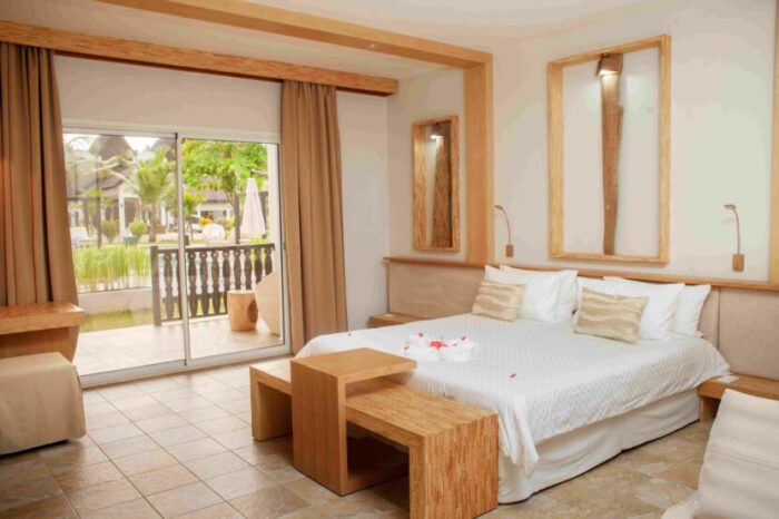 Cedarberg Travel | Royal Beach Hotel